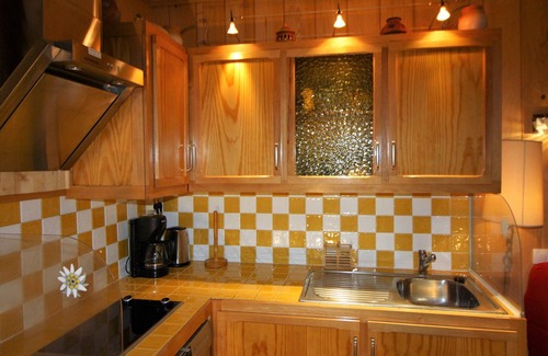 Tignes le Lac Apartment | Charming Studio Ski-In/Ski-Out with Balcony, South-Facing View in Tignes Le Lac