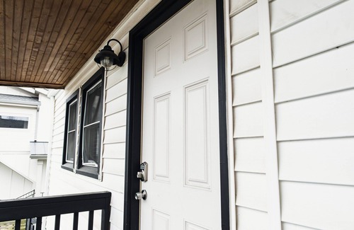 South Nashville Apartment | Charming Studio Suite 5 mins to Downtown Nashville
