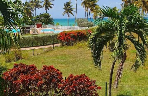 Pointe de la verdure Apartment | Charming studio with superb sea view