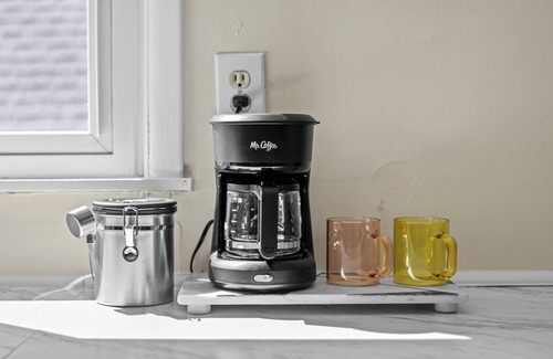 Maple Ridge Apartment | Charming studio with pool near downtown Tulsa