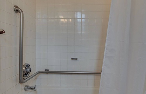 Music Row Hotel | Charming Suite in Music Row!