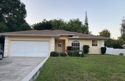 South Sarasota House | Charming Sunny House 5 min by Siesta Key Beach 5 min Downtown Sarasota