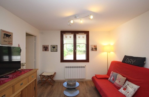 Mont-Dore Apartment | Charming T2 with Garage, WiFi, Near Mont-Dore Center and Amenities