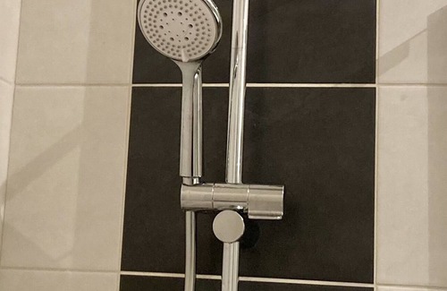 Bourg Pelousiere Apartment | Charming T3 in a quiet area + Garden & Terrace + Parking