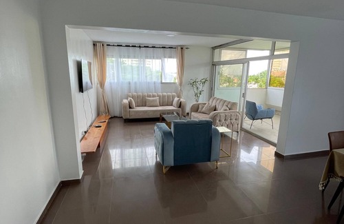 Cocody Apartment | Charming T4 close to banks, shops and other facilities in the riviera Golf