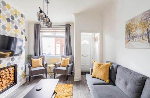 Hoylake House | Charming Terraced House in Central Hoylake