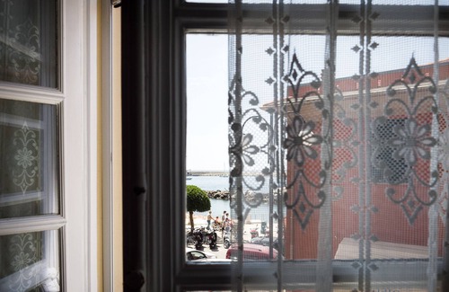 Chiavari Apartment | Charming three-room on the sea front promenade of Chiavari sea