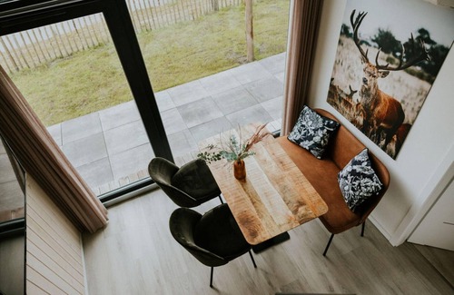 Balkbrug House | Charming Tiny House Getaway with Terrace.