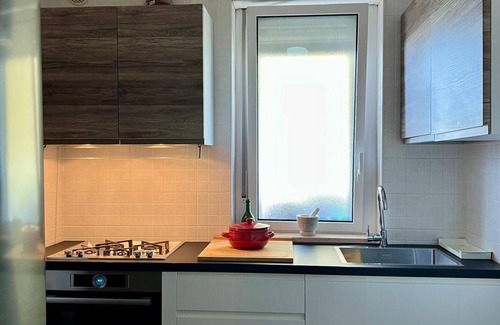 Municipio 5 Apartment | Charming Top floor 1-bedroom apartment in delightful Bari with WiFi, AC