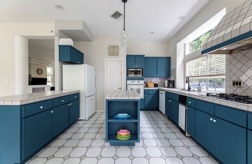 North Redondo House | Charming townhome in Redondo Beach