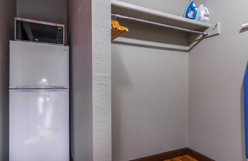 Amarillo House | Charming Townhome with Three Master Suites