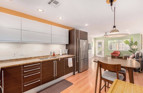 Camelback East House | Charming Townhouse in Sunny Central Phoenix