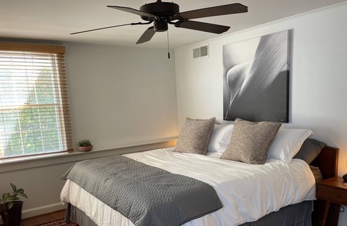 Lynn House | Charming Tryon Apartment - blocks to downtown, 20 min to TIEC