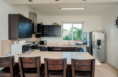 Pacific Marlin House | Charming Two-Story Villa with a Stunning View of Pacific Ocean