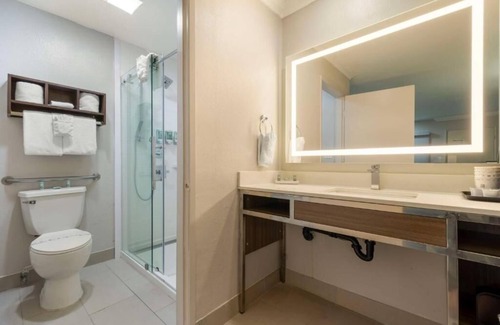 Anaheim Resort Hotel | Charming Unit Just 15 Min Stroll to Downtown Disney Fun!