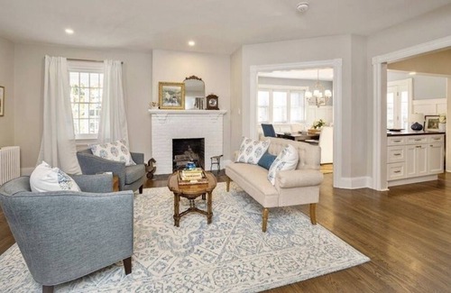 Saint Davids House | Charming & Updated 1895 Walk-to-Wayne Home