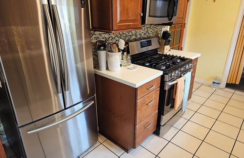 South Wrigley Cottage | Charming Urban Oasis 3-bedroom cottage in Long Beach
