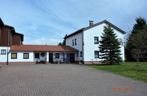 Marktschorgast Apartment | Charming vacation apartment with free WiFi for two people