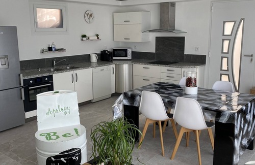 Saint-Martin-du-Var House | Charming Villa