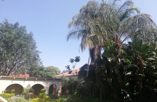 Bulawayo House | Charming Victorian Guesthouse just 1km from City Center!nnnnnnnnnnnnnnn