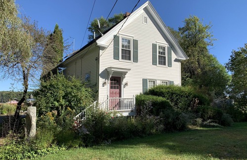 Bath House | Charming Victorian House on the river close to downtown Bath