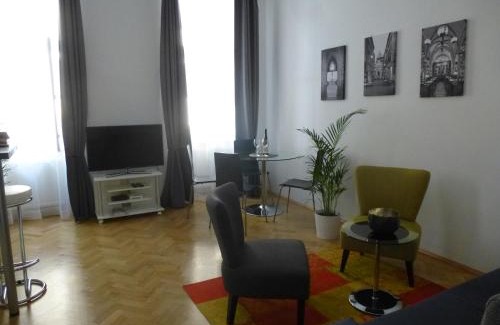 Landstrasse Apartment | Charming Viennese Home