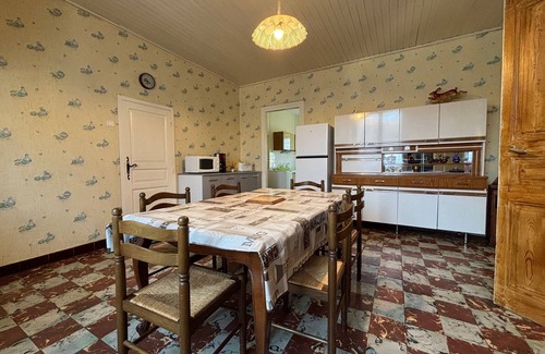 Solignac-sur-Loire Cottage | Charming Village Retreat Near Loire Gorges: Spacious Home, Garden, & Nearby Attractions