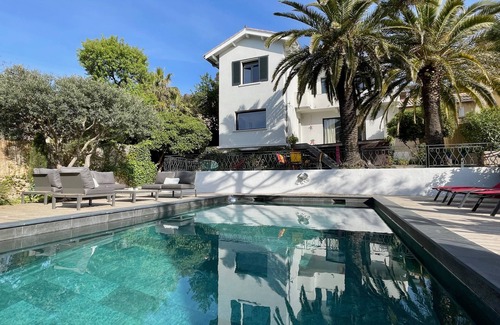 Montpellier House | Charming Villa fully renovated with amazing water view
