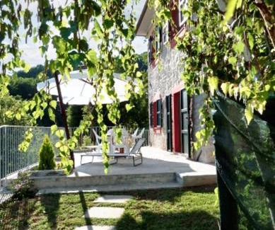 Barga Villa | Charming villa in Barga with enclosed garden and fireplace