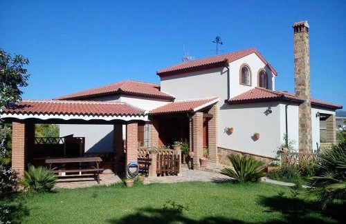 Ronda Villa | Charming Villa in Ronda with Pool