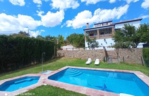 Ronda Villa | Charming Villa in Ronda with Pool
