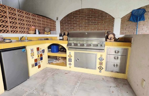 Emiliano Zapata Villa | Charming villa nestled in a mango plantation only 2 kilometers from the beach.