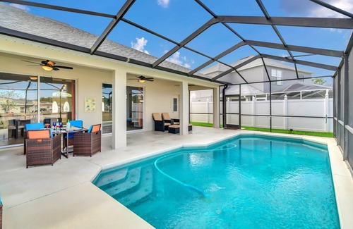 Bridgewater Crossing House | Charming Villa w/ Private Pool & Fireplace