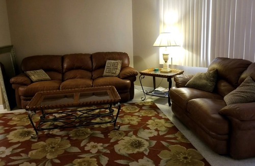 South Venice House | Charming Villa, "West Of the Trail' 1.6 miles from closest beach & shopping