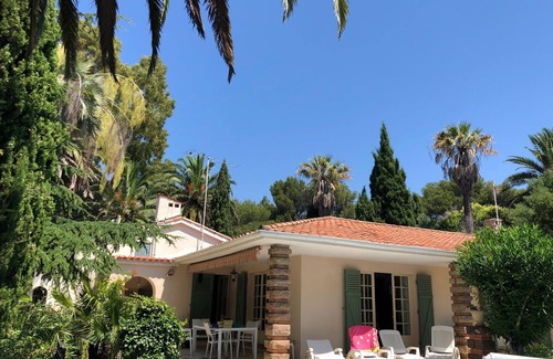 Boulouris-sur-Mer Villa | Charming villa with swimming pool 100 metres from the beach in Boulouris
