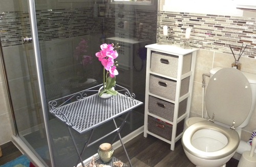 Villefranque Villa | Charming villa with heated pool in lush greenery 15 km from the beach