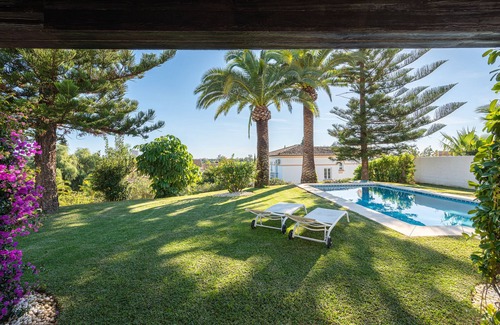 Elviria House | Charming villa with garden and private pool