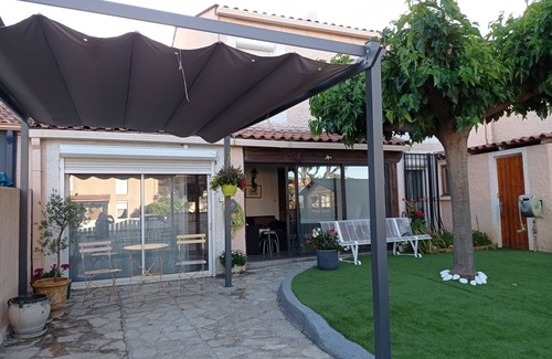 Lattes Villa | Charming villa with garden and pool – sunny holidays guaranteed!