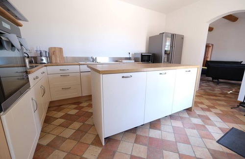 Orgon House | Charming villa with heated pool for 8 people near Eygalieres, in the heart of the Alpilles nature park in Provence
