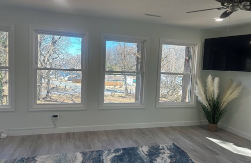 Calvert Beach-Long Beach Apartment | Charming water view 2-bedroom apartment with beach access in Saint Leonard
