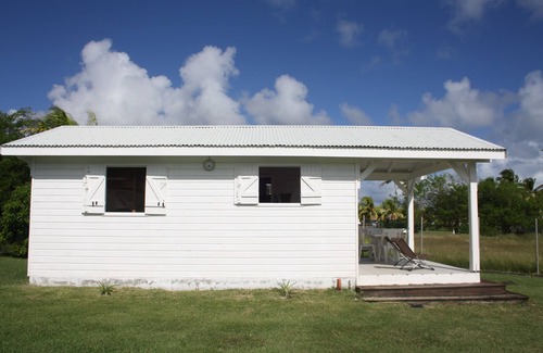 Le Vauclin House | Charming waterfront bungalow facing the ocean in Le Vauclin