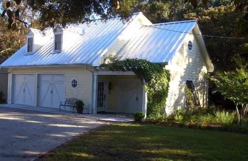 Beaufort Cottage | Charming Waterfront Carrriage nHouse