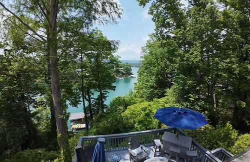 Nebo House | Charming waterfront cottage with gorgeous lake& mountain views and private dock.