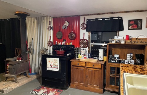 Huntsville House | Charming waterfront 2-bedroom Bunkhouse in the wonderful outskirts of Huntsville