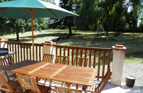Foussais-Payre Cottage | Charming Watermill Gîte: 6BR, Fireplace, Private Garden, Pond, Terrace, WiFi, Linens Included