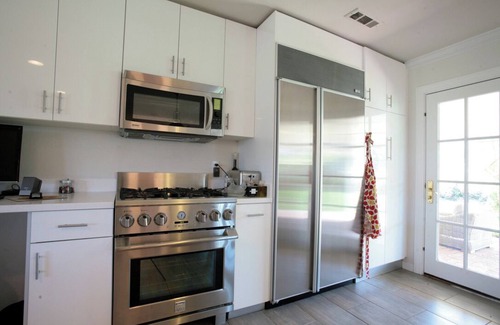 Napa House | Charming, Well Located, 6.4 Acre Napa Valley Home with Views