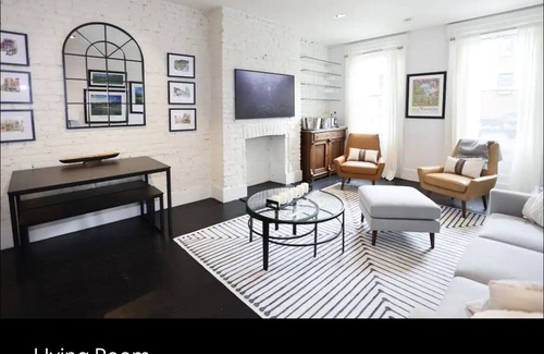 West Village House | Charming West Village Townhome. Perfect for Families and couples.
