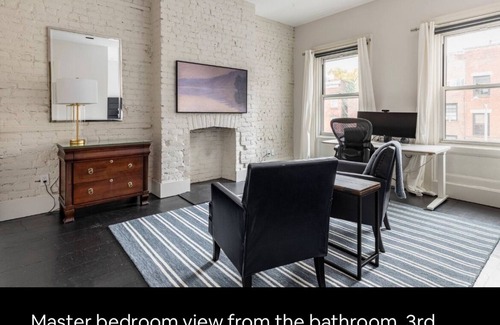 West Village House | Charming West Village Townhome. Perfect for Families and couples.