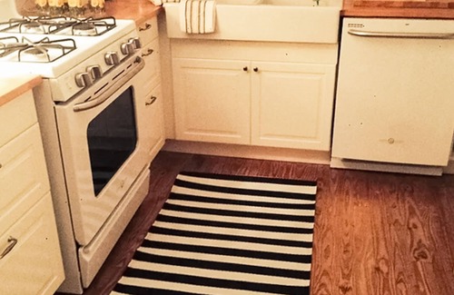 Lakeside House | Charming Woodland Cottage Minutes from Lake Michigan with W/D & AC