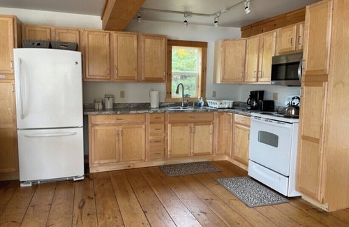 Peru House | Charming Worthley Pond Year Round Lake House